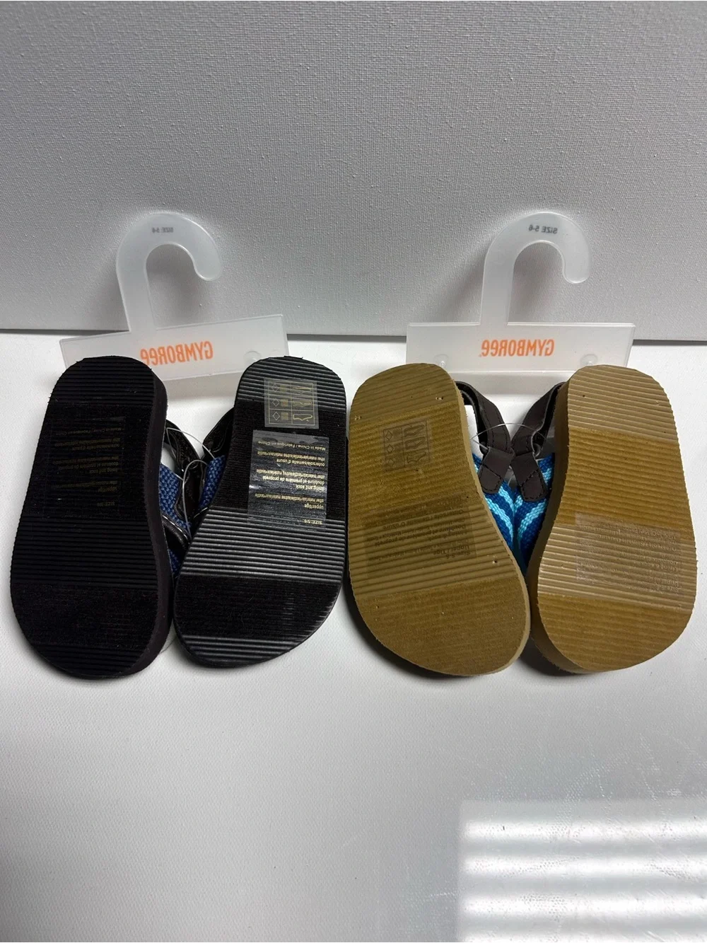 2 Pairs Lot Gymboree Boy’s Fabric Flip Flop Sandals size 5/6 Blue Brown